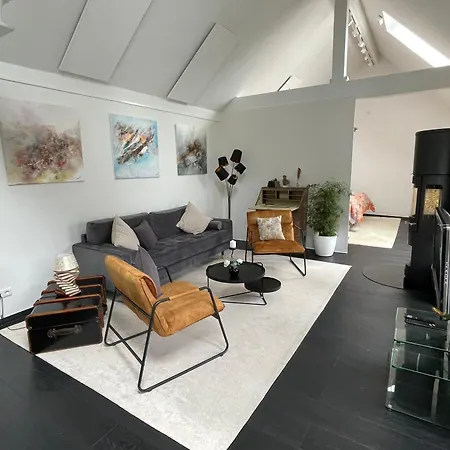Anno 1860 Apartment *